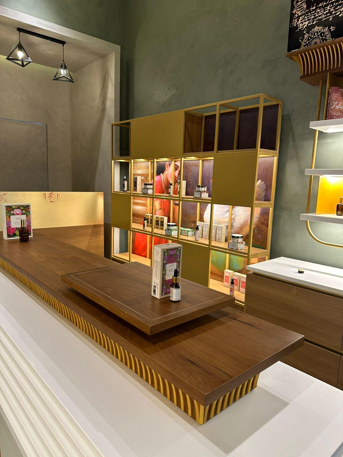 EARTHI Gallery 1
